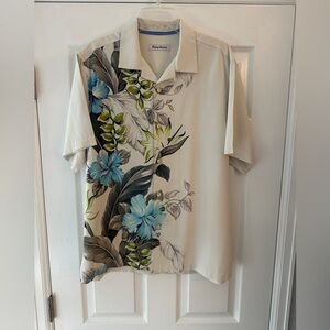 Tommy Bahama - worn twice. Short sleeve skirt